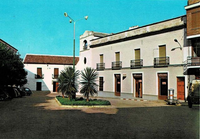 Plaza Andalucia Tejidos Alfonso 197x (2)